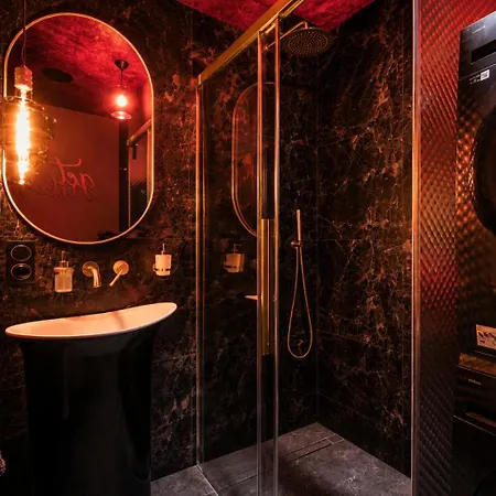 Bdsm Red Velvet Suite- Luxury Adults Only By Atelier Noir, Self Check-in, Ac, Optional Breakfest Apartamento Varsóvia